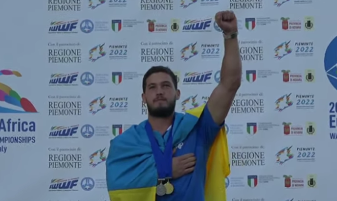 Фільченко став чемпіоном Європи-2022 в стрибках з трампліна