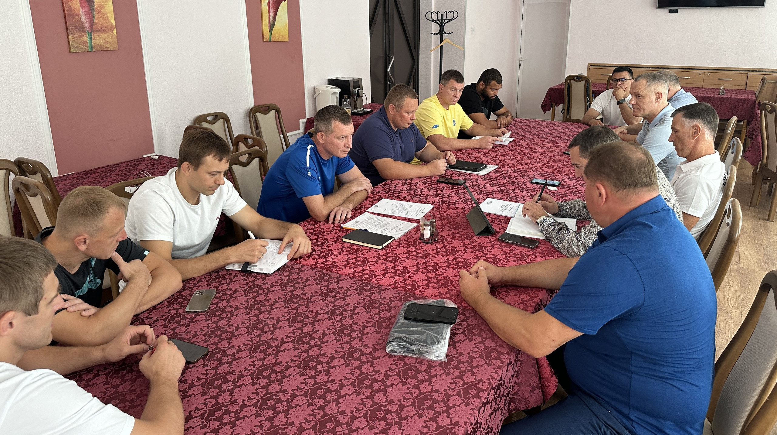 Тренерский штаб сборной Украины отправили в отставку из-за неудовлетворительных результатов