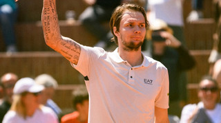 Подумав, що виграв сет і пішов з корту: ексросіянин зганьбився на Вімблдоні