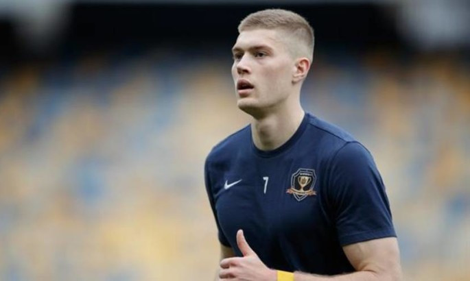 Фенербахче цікавиться Довбиком