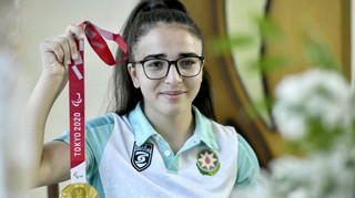 Переможниця Паралімпіади, у якої були порушення зору, виявилася зрячою