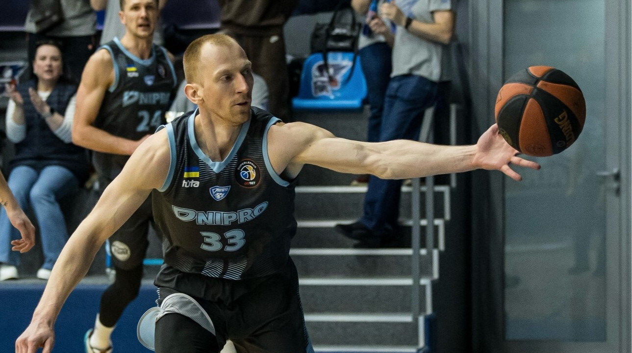 Лідер Дніпра увійшов до трійки найкращих в історії Суперліги за кількістю реалізованих триочкових