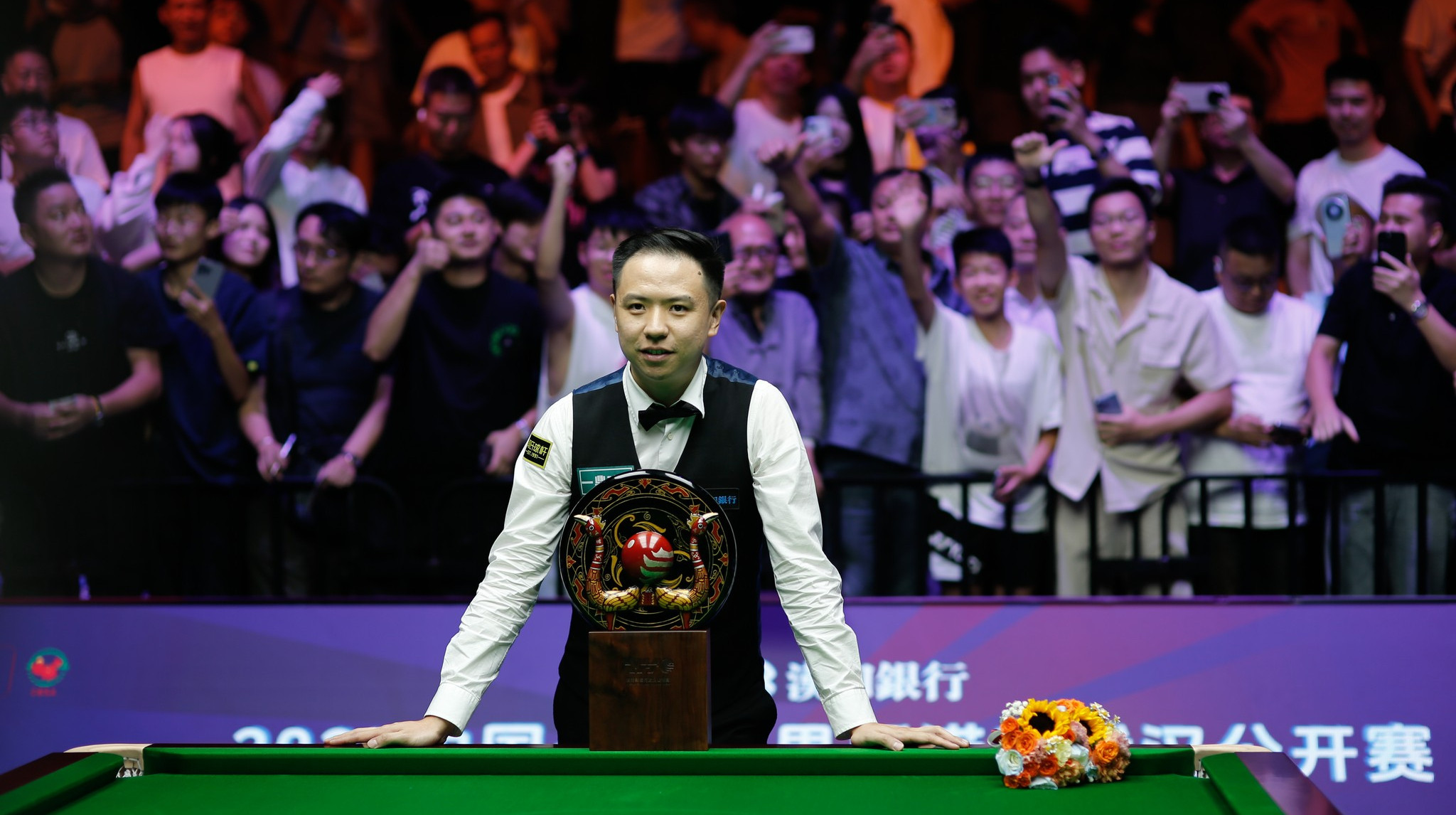 Без О'Салливана и Трампа: китайский снукерист повторил достижение, которое удавалось лишь трем игрокам