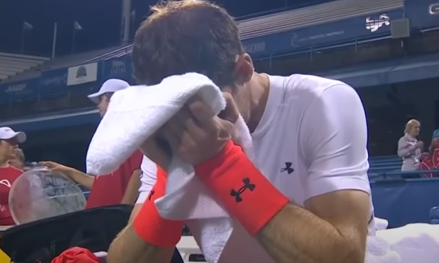 Десять моментів в тенісі, які змусили плакати