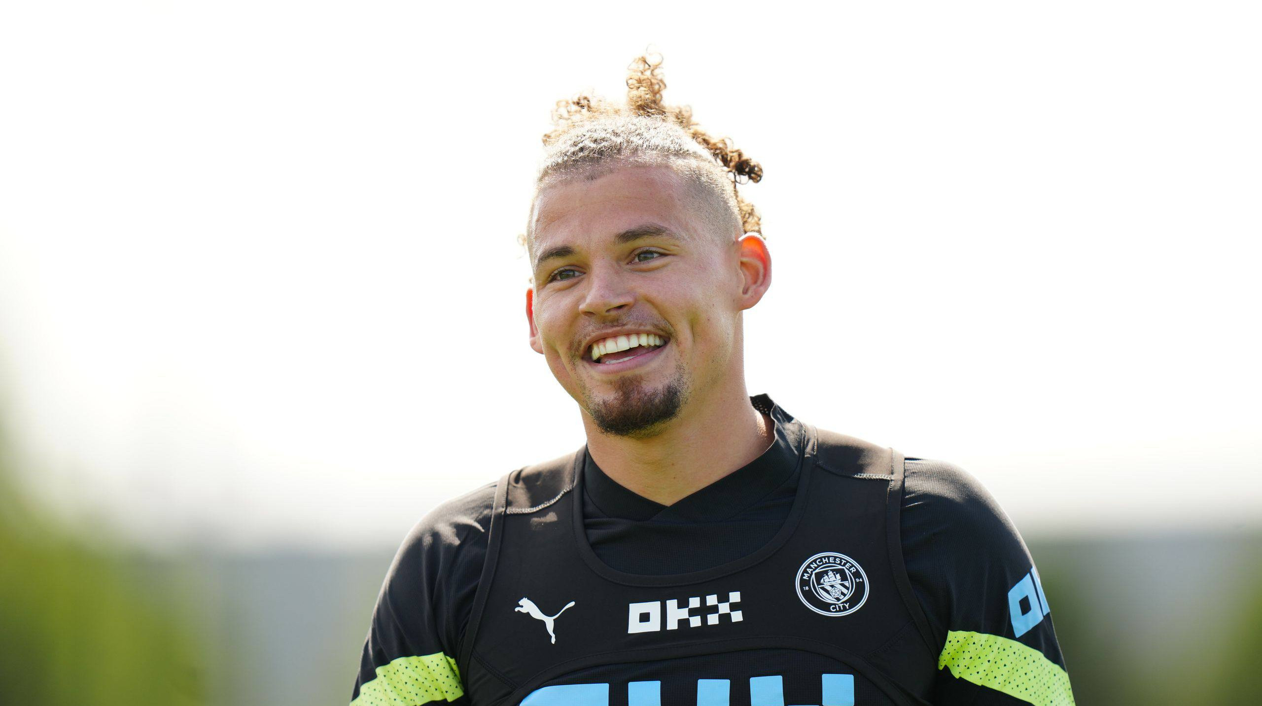 Евертон націлився на хавбека Манчестер Сіті