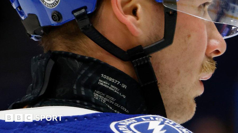 На Олімпіаді хокеїсти вперше носитимуть щитки на шиї. На це рішення вплинула смерть спортсмена