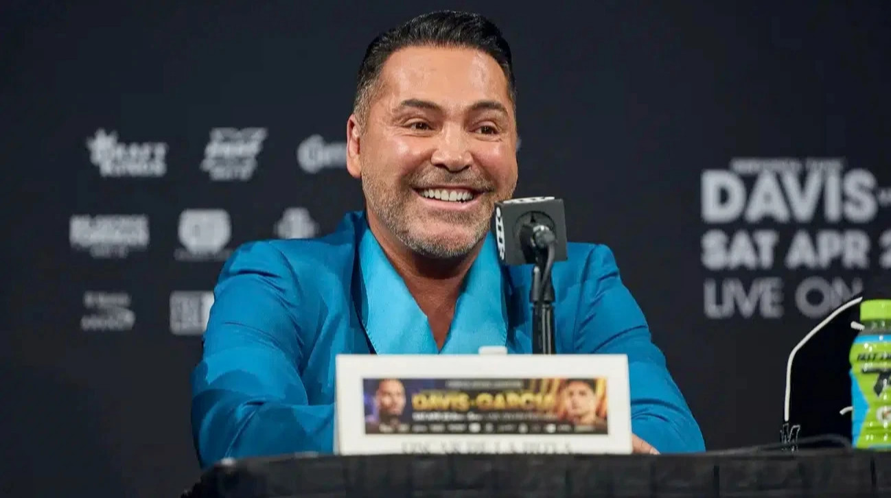 Де Ла Хойя назвав переможця реваншу між Мейвезером та Пак'яо