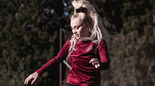 Найсексуальніша футболістка нестиме олімпійський вогонь на Іграх-2026