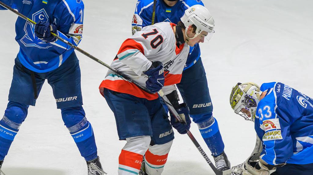 Сокіл розгромив Крижинку в чемпіонаті України