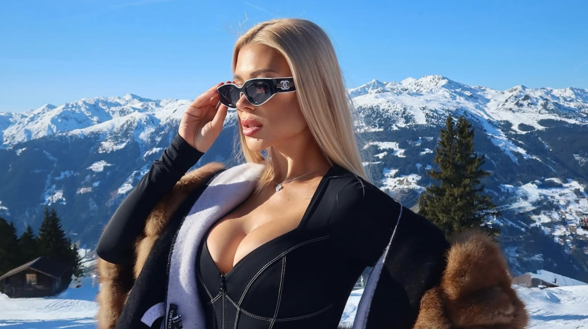 Жена скандального лидера Шахтера похвасталась стильными снимками с горнолыжного курорта