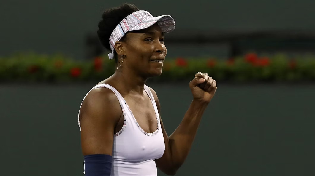 Легенда тенниса в 45 лет вернулась на корт на турнире WTA и победила