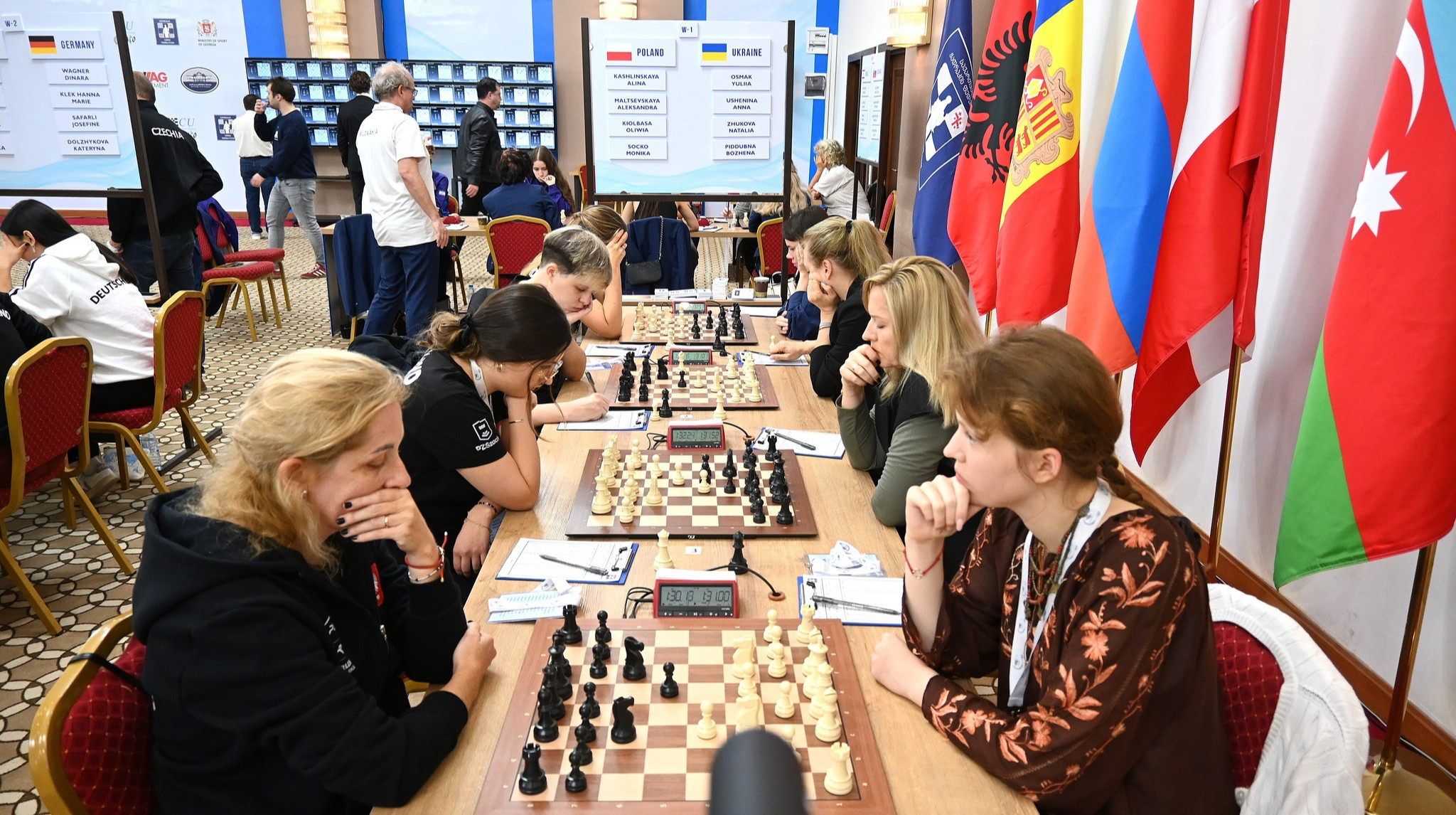 Чоловіки наблизилися до золота, жінки обіграли лідера: результати українських збірних на Євро-2025