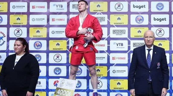 Украинские самбисты завоевали 8 медалей на ЧМ-2025