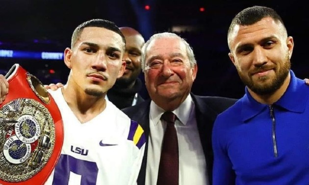 Тренеру Лопеса соромно за слова Ломаченка