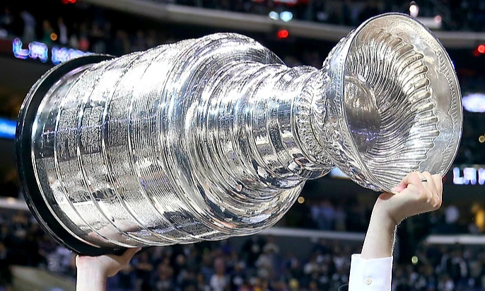 НХЛ третій рік поспіль заборонить привозити Кубок Стенлі до Росії