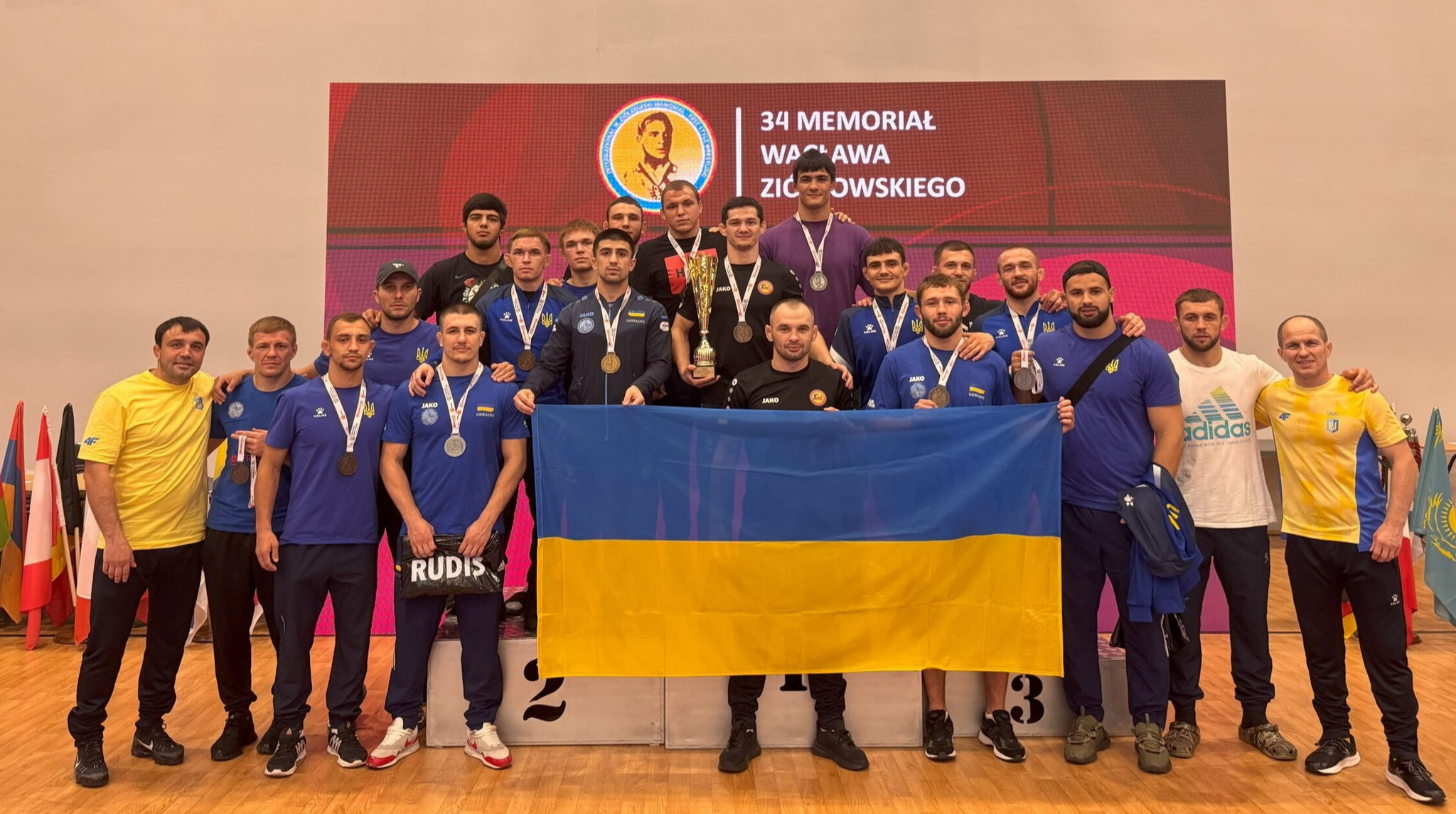 Українські борці вільного стилю здобули 15 медалей на престижному міжнародному турнірі