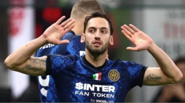 Фенербахче включився у боротьбу за Чалханоглу