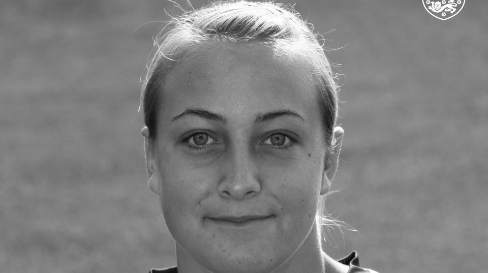 Померла одна з найперспективніших футболісток в історії збірної Англії