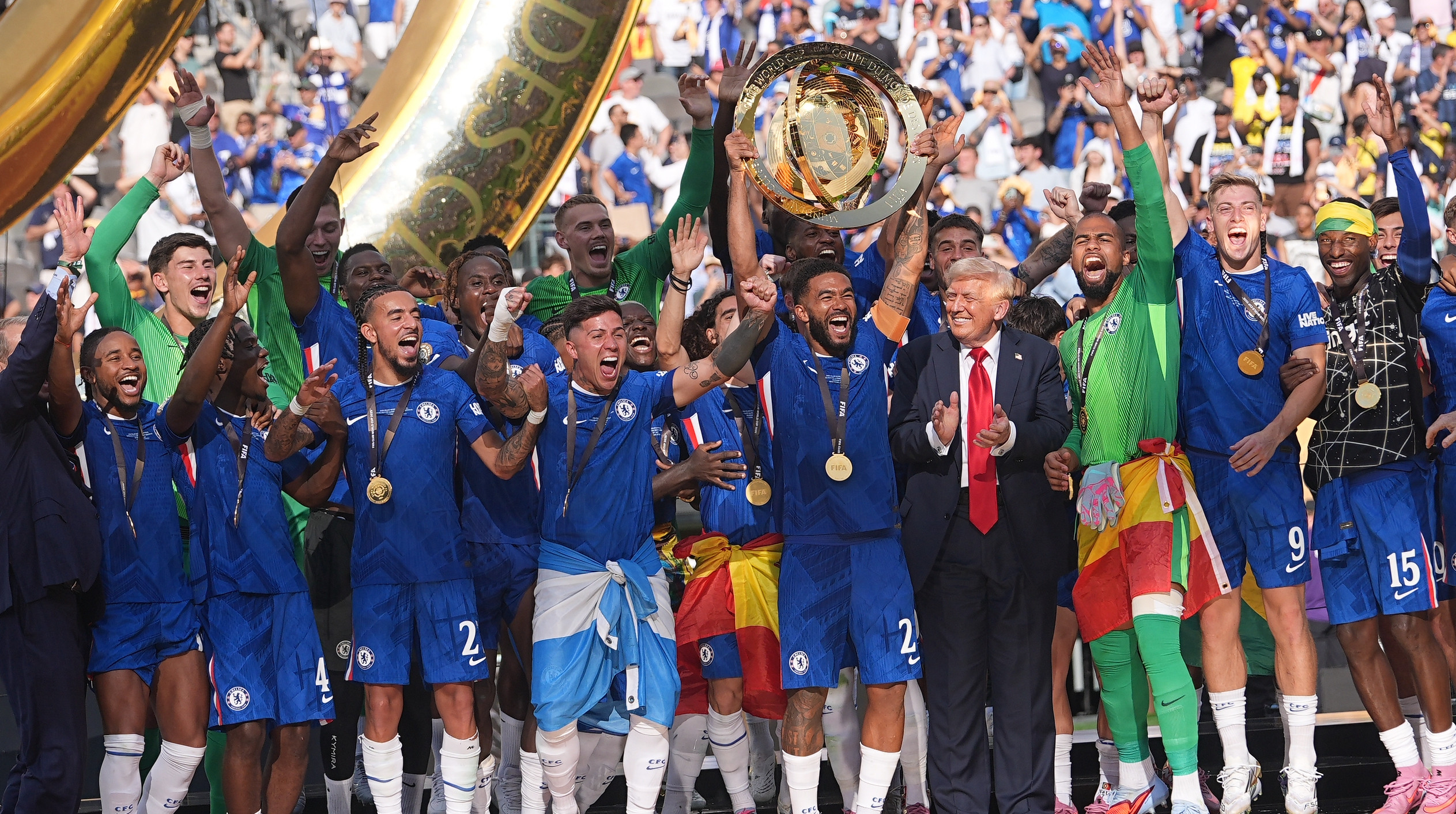 Капітан Челсі: Не очікував, що Трамп підійматиме трофей із нами