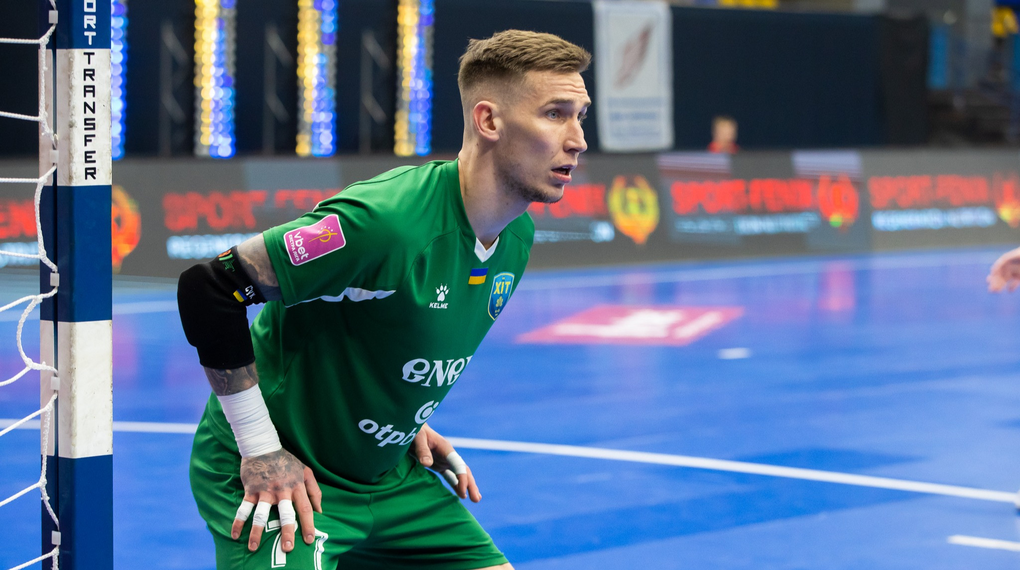 ХИТ разгромил Атлетик в третьем матче серии плей-офф Экстра-лиги