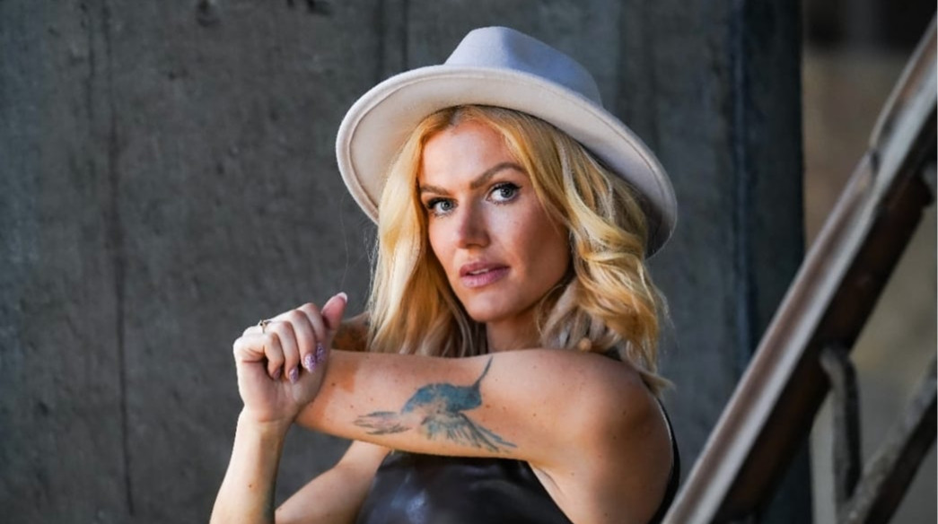 Звездная биатлонистка выиграла судебное дело в споре с олимпийским чемпионом