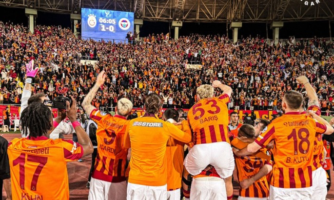 Галатасарай за одну хвилину виграв Суперкубок Туреччини - Фенербахче бойкотував гру