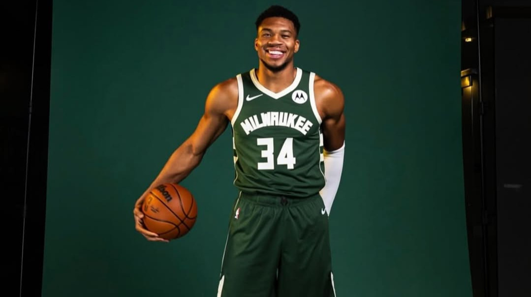 Ти і є Мілуокі, – чемпіон НБА порадив Яннісу не міняти команду