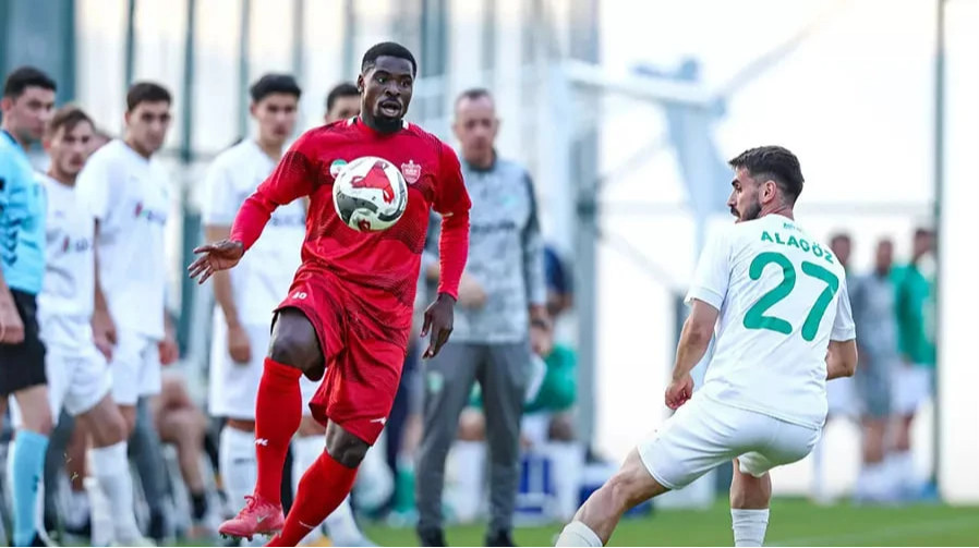 Экс-игроку Тоттенхэма и ПСЖ запретили играть в футбол в течение 3 месяцев