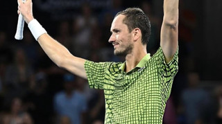 М’ячі для тих, хто любить ублажати: російський тенісист зірвався після поразки в Роттердамі