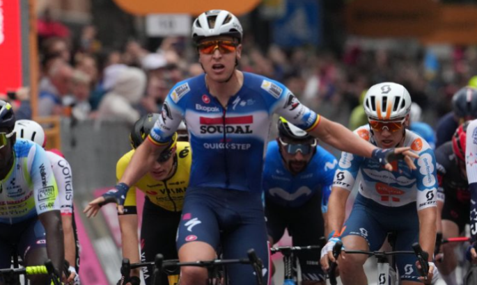 У гонитві за Погачаром: бельгієць Мерлір виграв божевільний спринт на 3 етапі Джиро д’Італія-2024