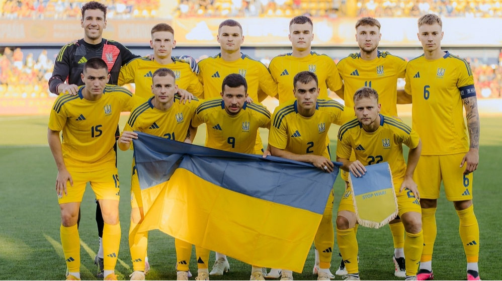 Стала известна стартовая одиннадцатка Украины на игру против Дании