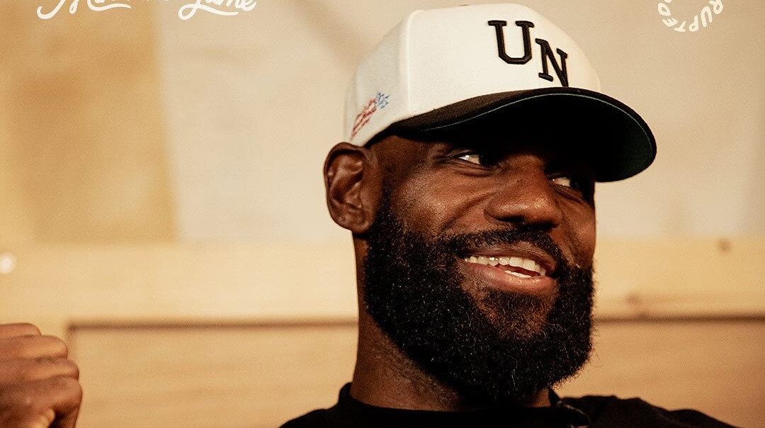 ЛеБрон Джеймс