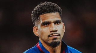 Зворушливий момент на Камп Ноу: капітан Барселони здійснив мрію юного фаната з раком