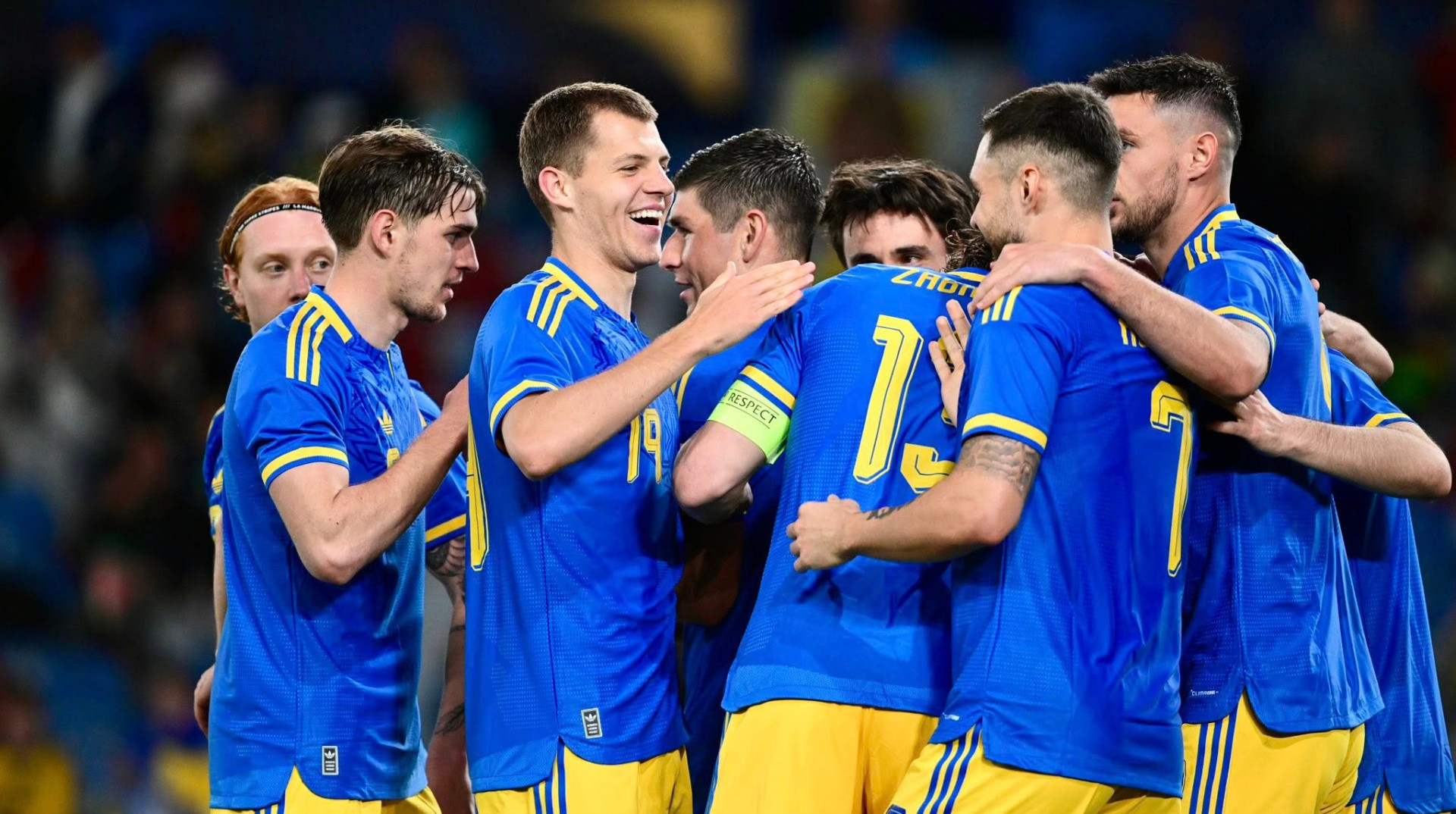 Він завжди грає із самовіддачею: Кучер оцінив дебют Сарапія за збірну України