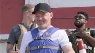 Руні дотримався слова: легенда збірної Англії повторив греблю вікінгів через програш у парі Голанду