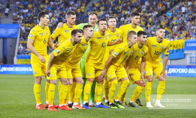 Читачі Чемпіона не хочуть бачити в збірній України представників чемпіонату Росії