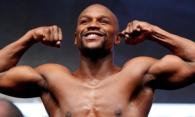 Мейвезер здобув дострокову перемогу у виставковому поєдинку