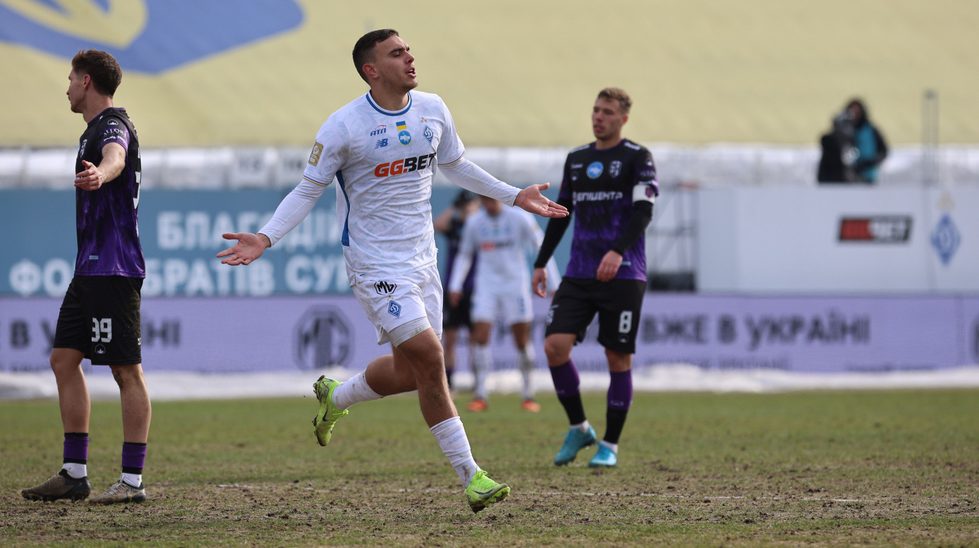 УПЛ назвала найкращого тренера, гравця та символічну збірну 18-го туру