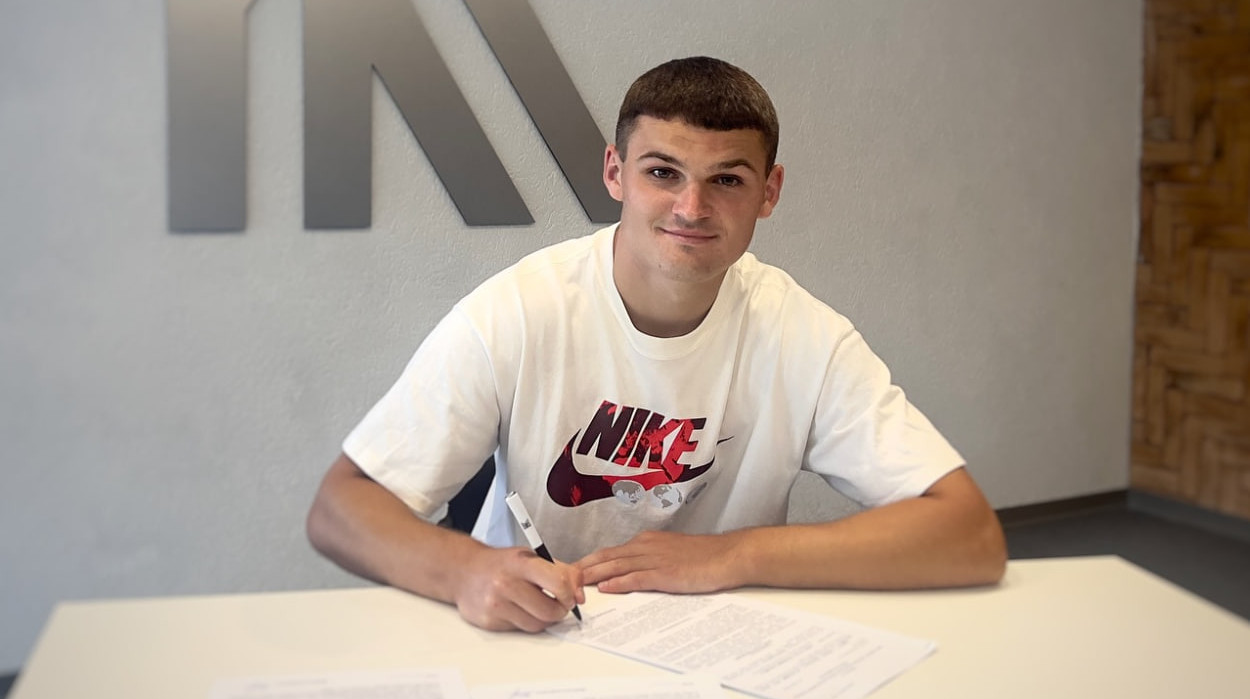 Центрбек Колоса останется в команде и не вернется в Шахтер