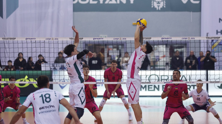 Епіцентр-Подоляни у важкому фіналі вибороли Кубок України з волейболу