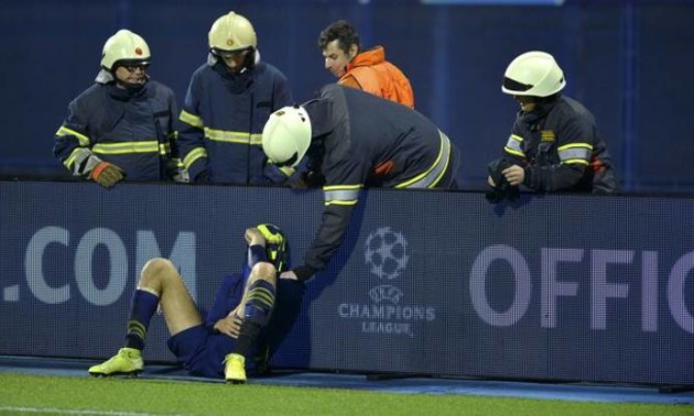 Гравець Динамо розридався після матчу з Шахтарем - його втішали пожежні