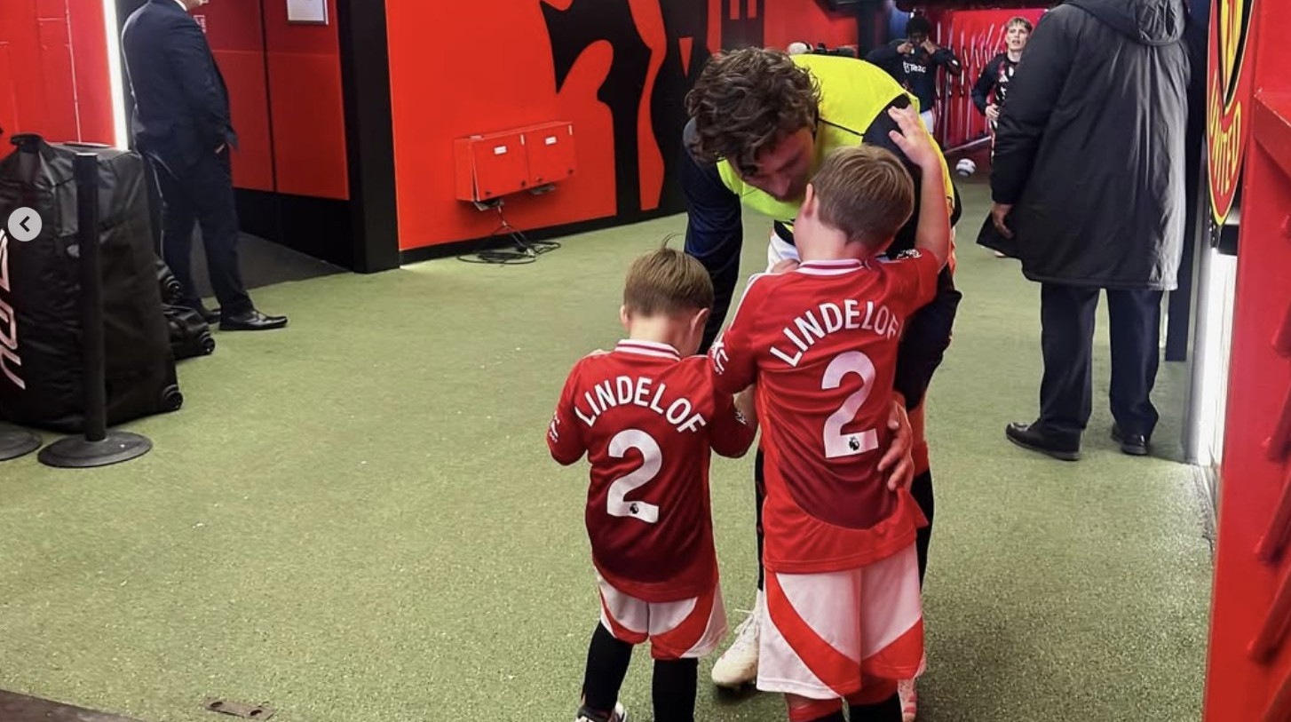 Віктор Лінделеф із синами