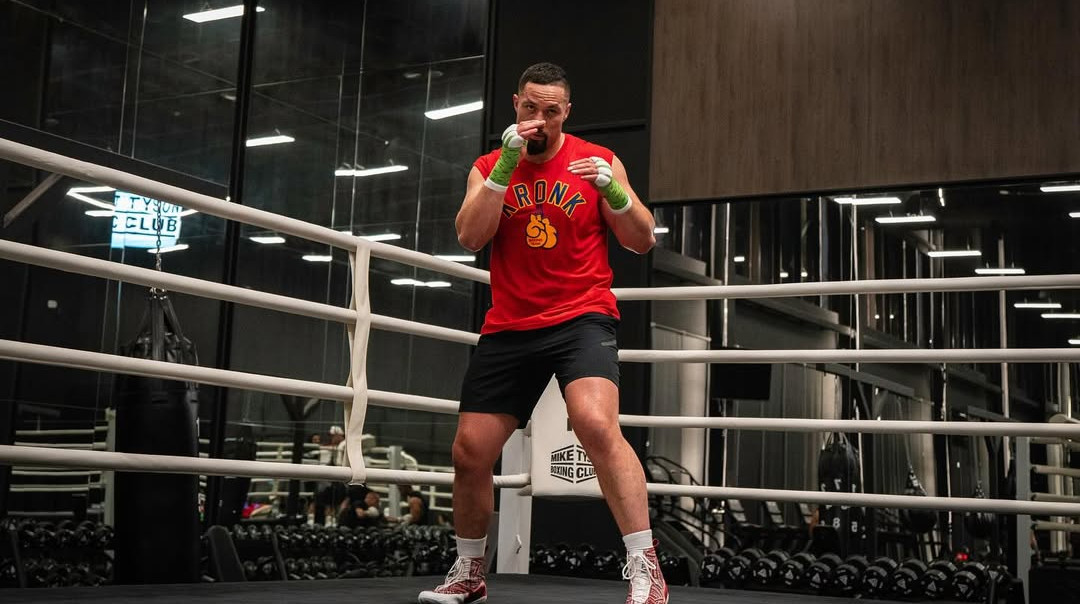 Паркер уперше звернувся до Усика після перемоги українця над Дюбуа