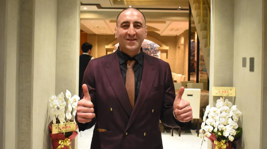 Зірковий європейський сумоїст: Можливо, Аонішікі втратив мобільність через набір ваги