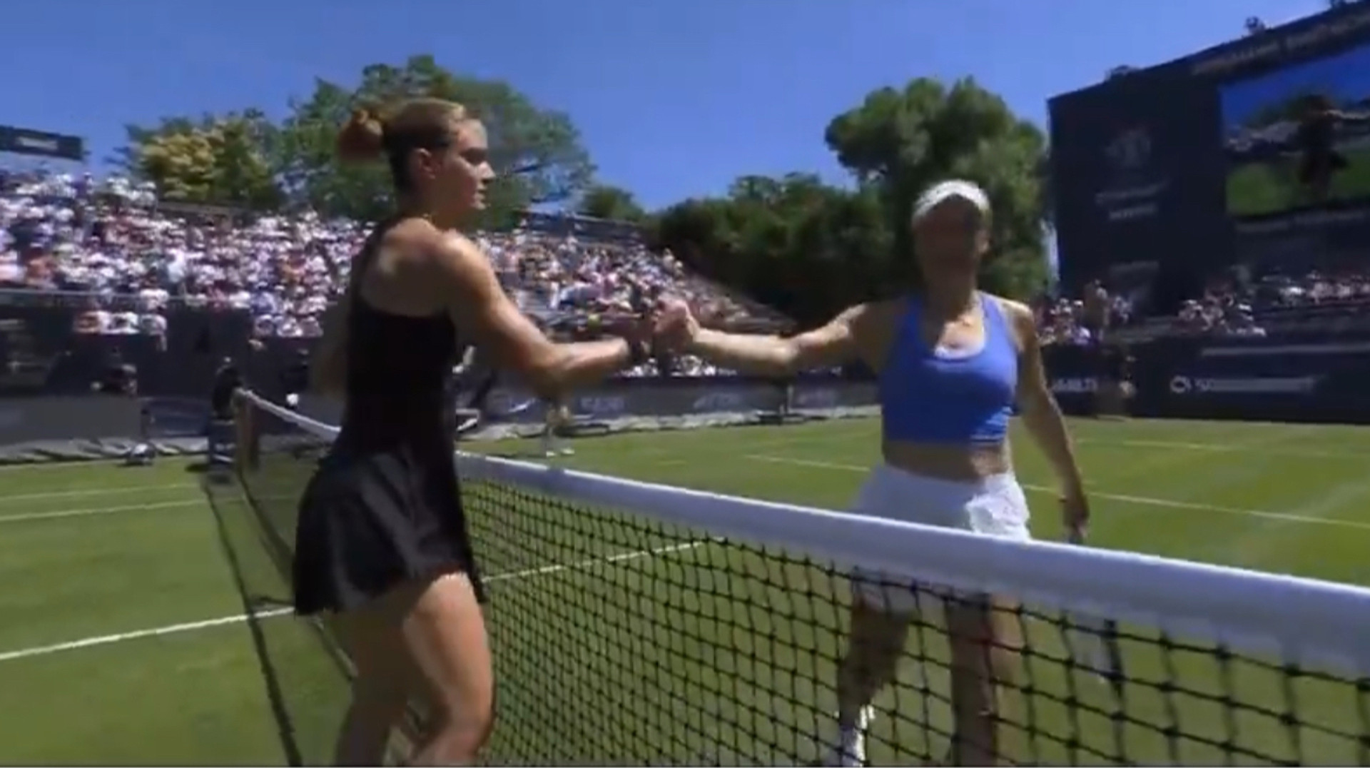 Ексросіянка Путінцева ледь не спровокувала бійку, кривляючи суперницю після тенісного матчу