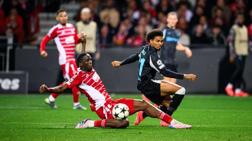 Борнмут націлився на вінгера Баєра