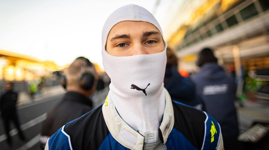 Украинский гонщик объявил о завершении карьеры в формульных сериях