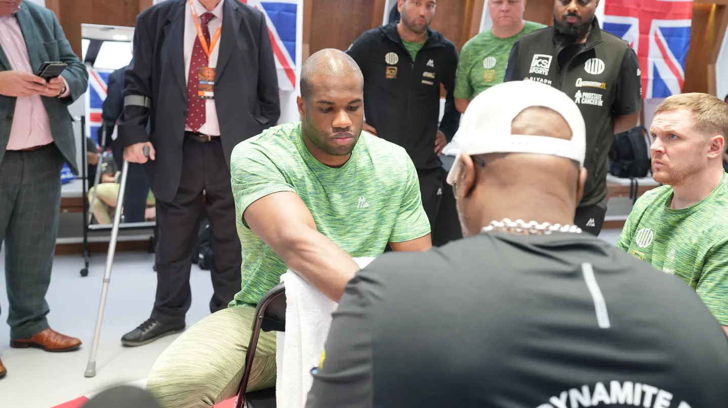 Никогда не позволил подобного: экс-тренер Усика – о поведении команды Дюбуа перед реваншем