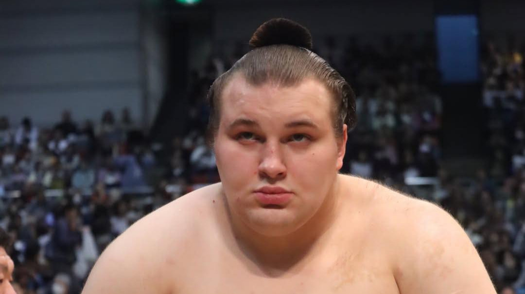 Сумоїст Аонішікі: Моє тіло рухається не так, як я хочу