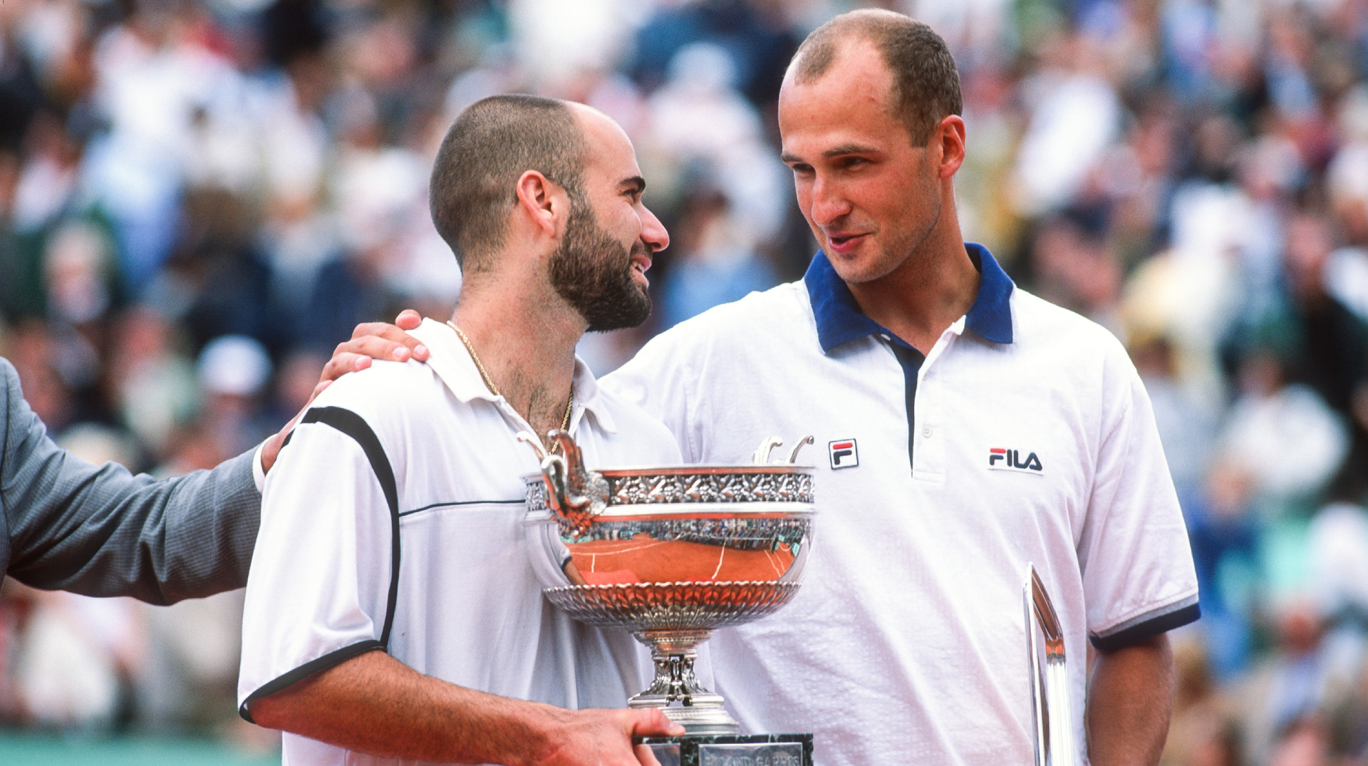 Легендарність зашкалює: Агассі поспілкувався з Медведєвим та підтримав Україну